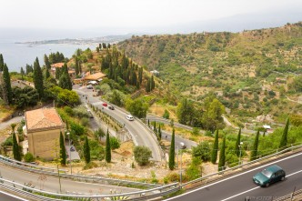 roads up to taormina town