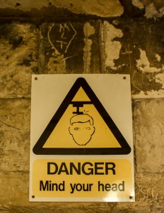 danger mind your head warning sign